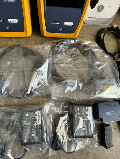 FLUKE Networks DSX-8000 Versiv 2 Cable Certifier Tester Kit