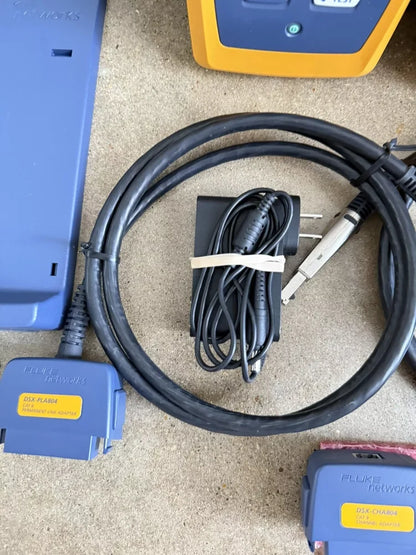 FLUKE Networks DSX-8000 Cable Certifier Tester Kit