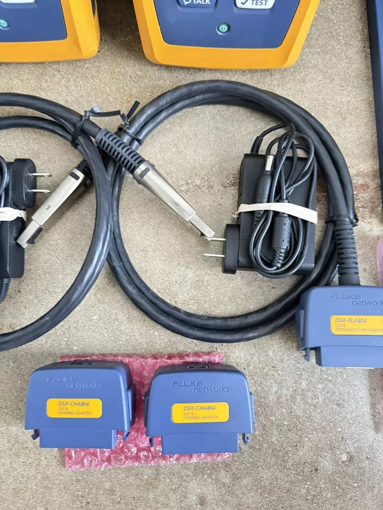 FLUKE Networks DSX-8000 Cable Certifier Tester Kit