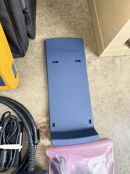 FLUKE Networks DSX-8000 Cable Certifier Tester Kit