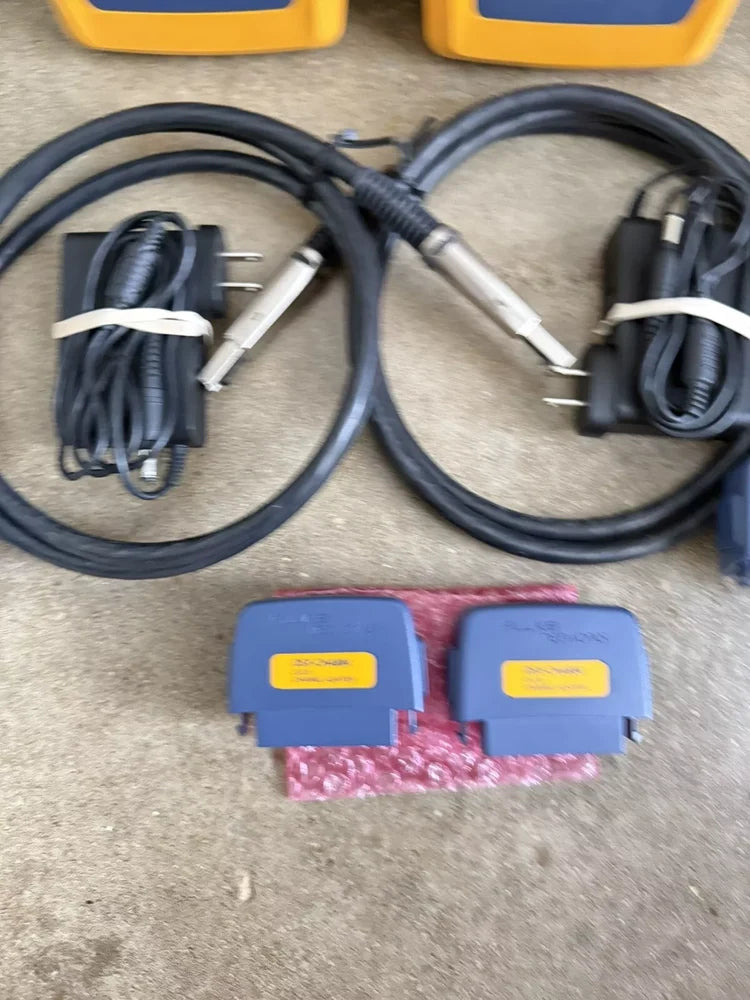 FLUKE Networks DSX-8000 Cable Certifier Tester Kit